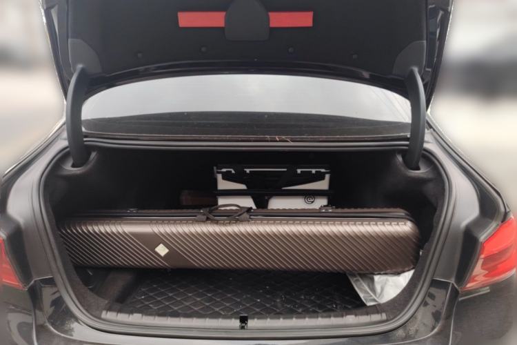 Used BMW 5 Series 2019 525Li M Sport Package Trunk