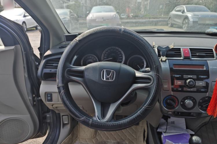 Used Honda City Classic 2012 1.5L manual Comfort version