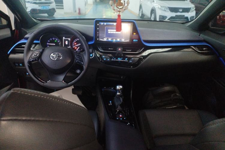 Used Toyota IZOA 2018 2.0L Yichi Version China VI Standard Center Console