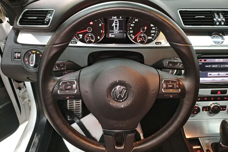 Used Volkswagen FAW-Volkswagen CC 2016 1.8TSI Prestige Model Steering Wheel