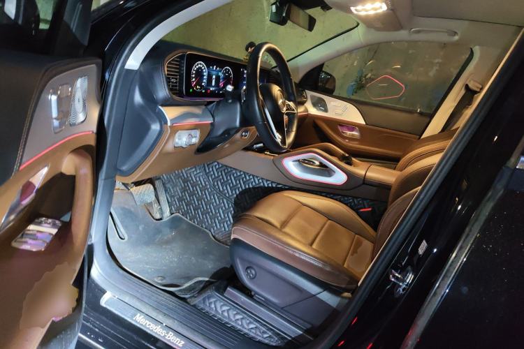 Used Mercedes-Benz GLE 2024 GLE 450 4MATIC AMG Line Left Front Seat