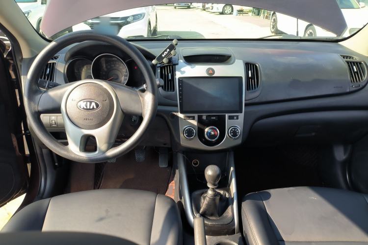 Used Kia Forte 2014 1.6L MT GL