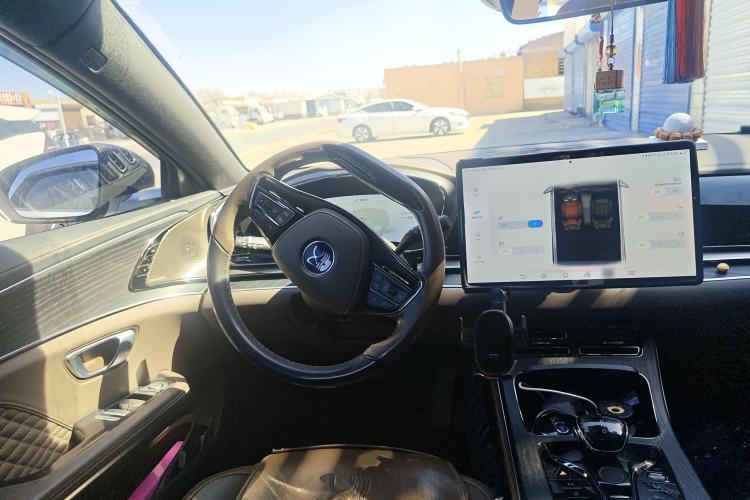 Used BYD Han 2023 DM-i Champion Edition 121KM Prestige Model
