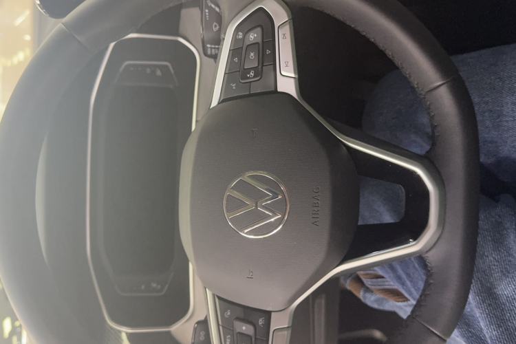 Used Volkswagen Tayron 2023 330TSI Two-Wheel-Drive Luxury Plus Advanced Version
