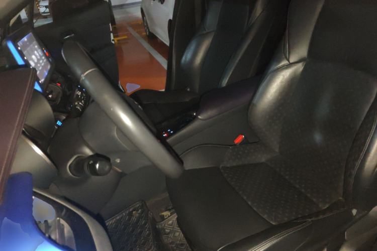 Used Toyota IZOA 2018 2.0L Yichi Version China VI Standard Left Front Seat