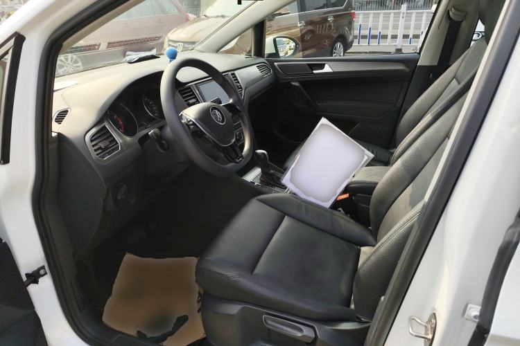 Used Volkswagen Golf Sportsvan 2018 1.6L Automatic Comfort Model Left Front Seat