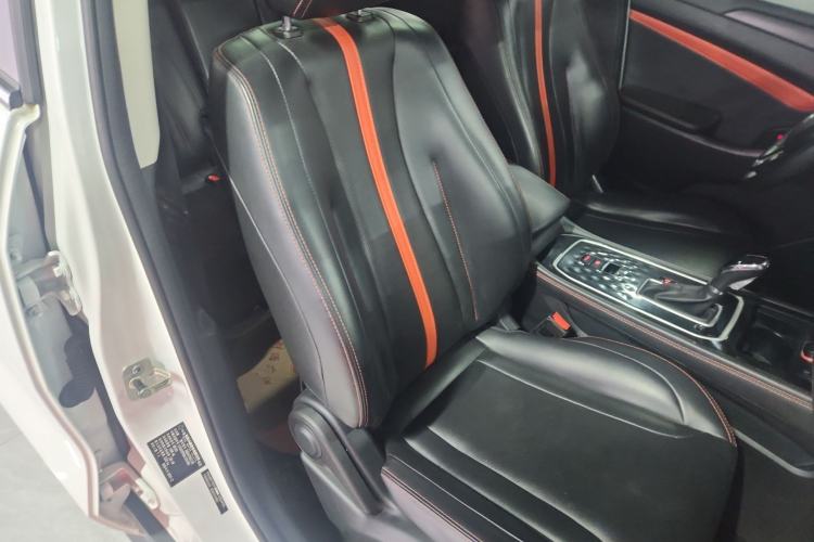 Used Dongfeng Fengon 580 2021 Revised Edition ☆ Star Version 1.5 TGDI Automatic Prestige Grade Right Front Seat