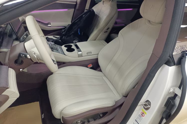 Used Denza Z9GT 2024 1100 Four-Wheel Drive Ultra Version
