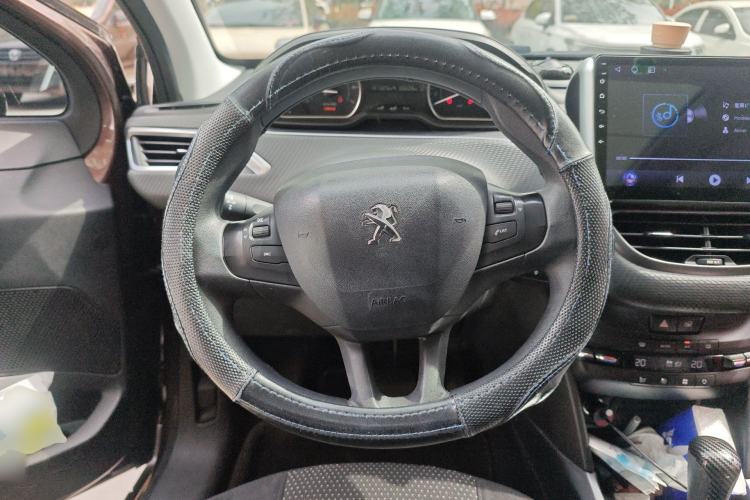 Used Peugeot 2008 2014 1.6L Automatic Fashion Edition
