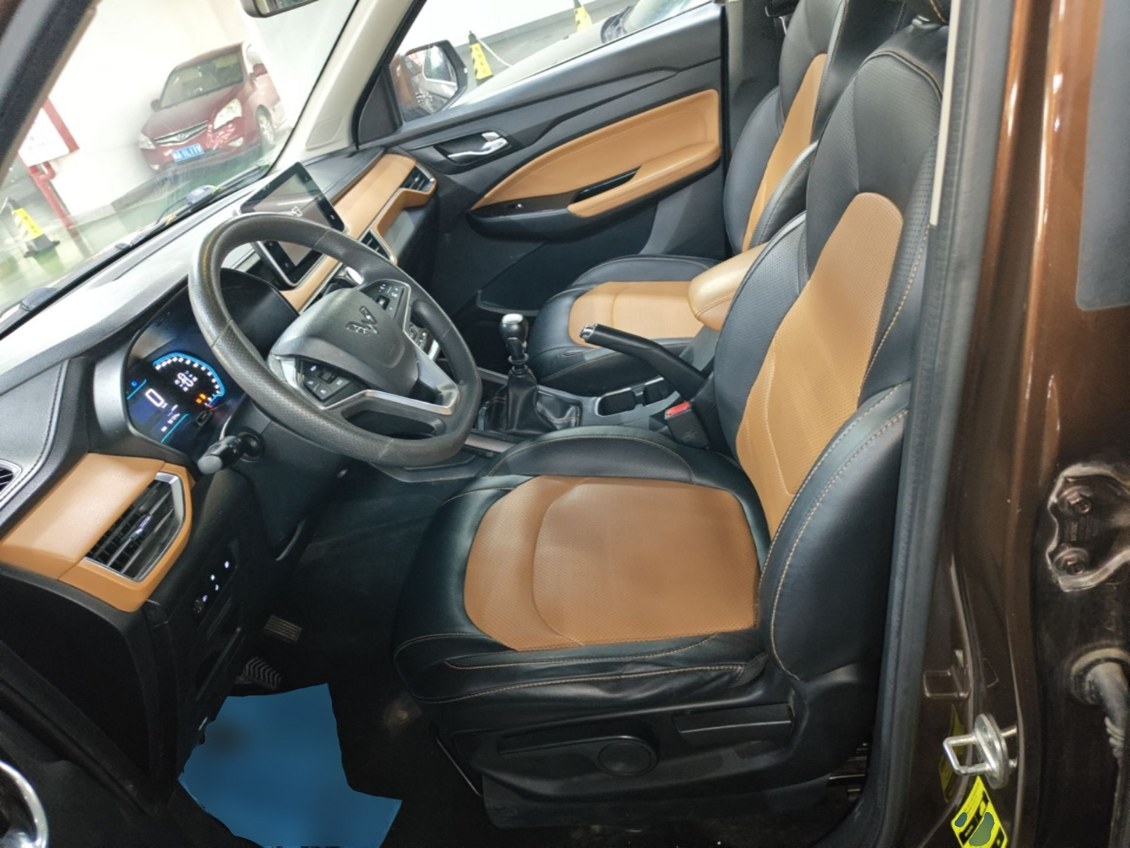 Interior delantero