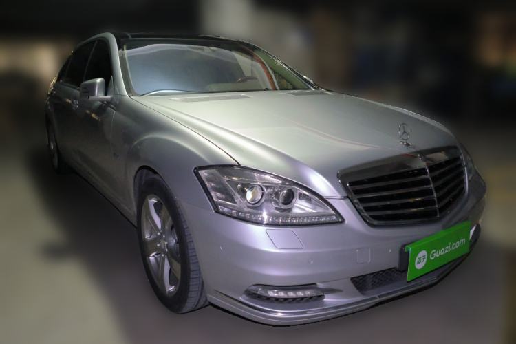 Used Mercedes-Benz S-Class 2011 S 350 L CGI Front Right 45 Deg