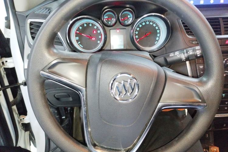 Used Buick Encore 2015 1.4T Automatic Two-Wheel Drive Urban Elite Version
