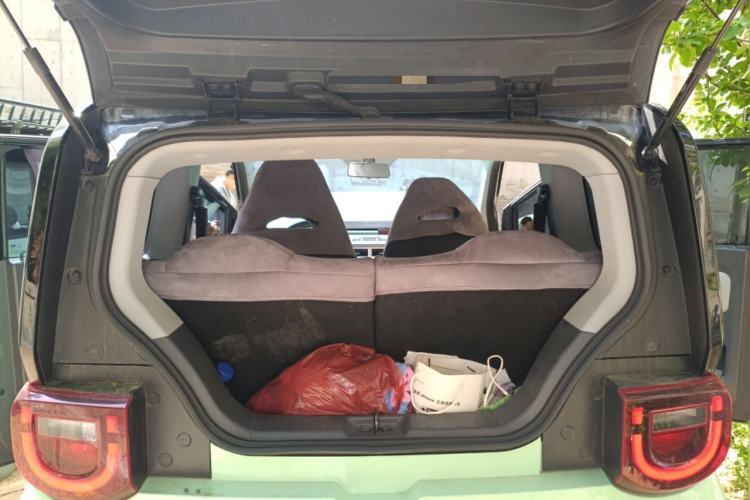 Used Chery QQ Ice Cream 2022 170km Sundae Phosphate Lithium-Ion Trunk