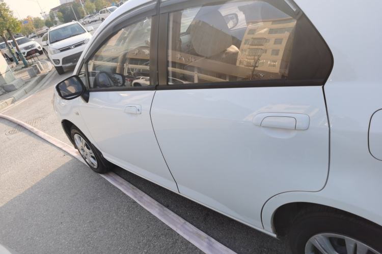 Used Everus S1 2014 1.3L Manual Comfort Edition
