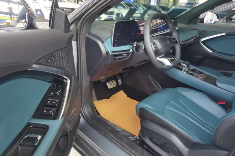 Used MG 7 2023 1.5T DCT Luxurious Supreme Edition
