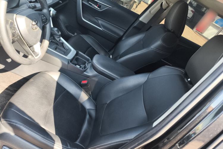 Used Toyota RAV4 2020 2.0L CVT Two-Wheel Drive Fashion Edition
