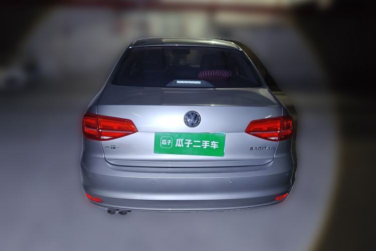 Used Volkswagen Sagitar 2017 230TSI Automatic Luxury Edition
