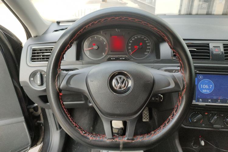 Used Volkswagen Santana 2016 1.4L Manual Fashion Edition
