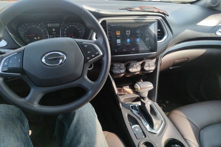 Used GAC Trumpchi GS4 2017 235T Automatic Two-Wheel Drive Elite Edition Center Console