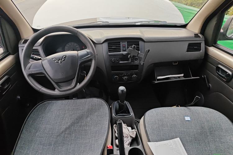 Used Wuling Rongguang 2014 1.2L S Base Model