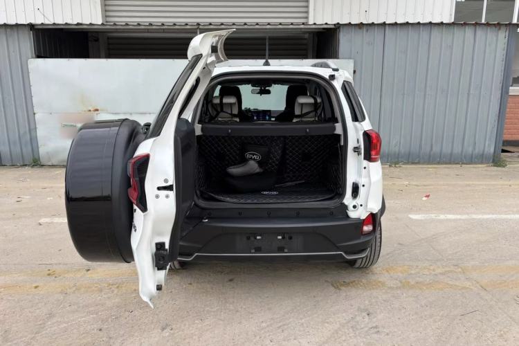 Used BYD Yuan Pro 2021 401 km Luxury Version Trunk