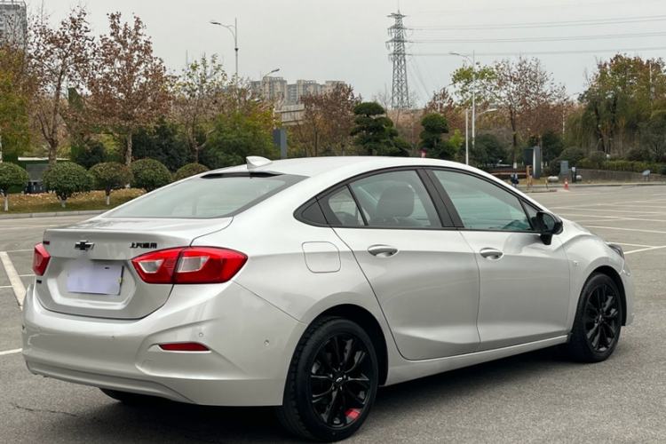Used Chevrolet Cruze 2018 Redline 330T Dual-Clutch Flagship Edition
