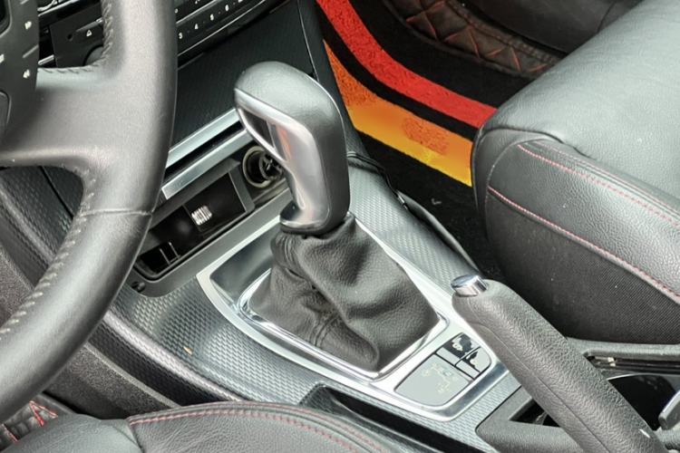 Used Citroen C5 2014 1.6T Automatic Prestige Model Gear Lever