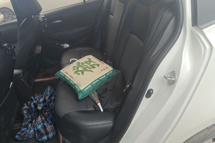 Used Toyota Levin 2019 185T CVT Luxury Edition China VI Standard Left Rear Seat