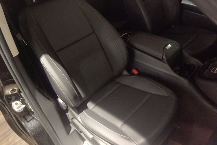 Used Mercedes-Benz Vito 2023 2.0T Elite Version 7 Seats
