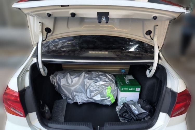 Used Volkswagen Jetta 2017 1.5L Manual Fashion Edition