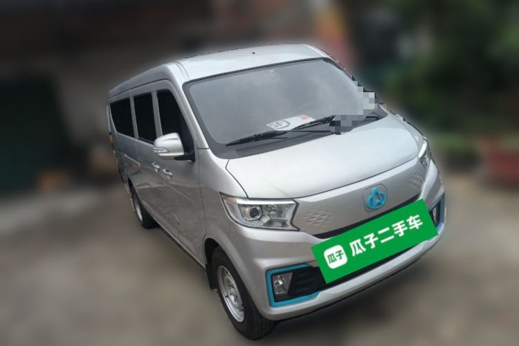 Used CHANGAN KUAYUE Xing V7 EV 2025 Model, Passenger Version, Comfort Type, 6-seater Front Right 45 Deg