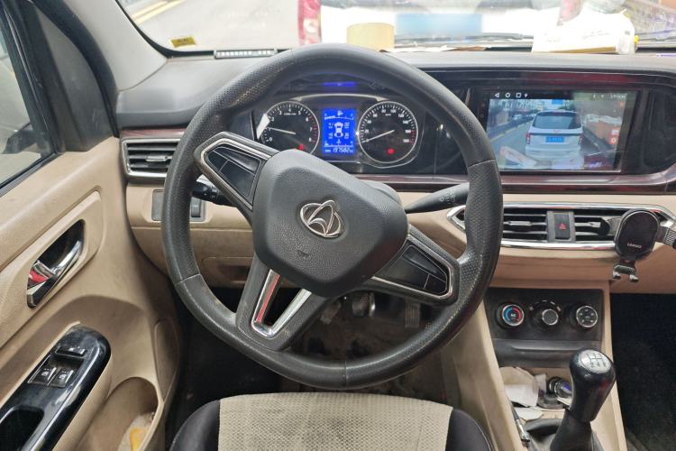 Used CHANGAN KUAYUE Xing V5 2021 1.6L Fortune-Attracting Edition Comfort Model DAM16KR