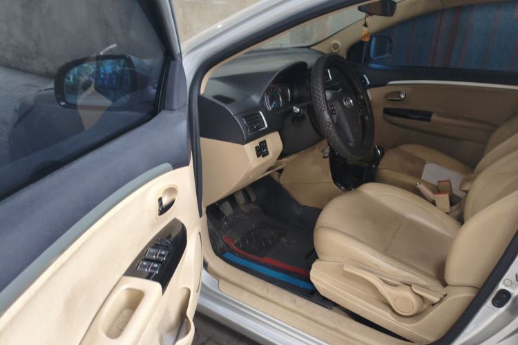 Used Great Wall C30 2013 New Vision Edition 1.5L Manual ZhiShang Model Driver Seat