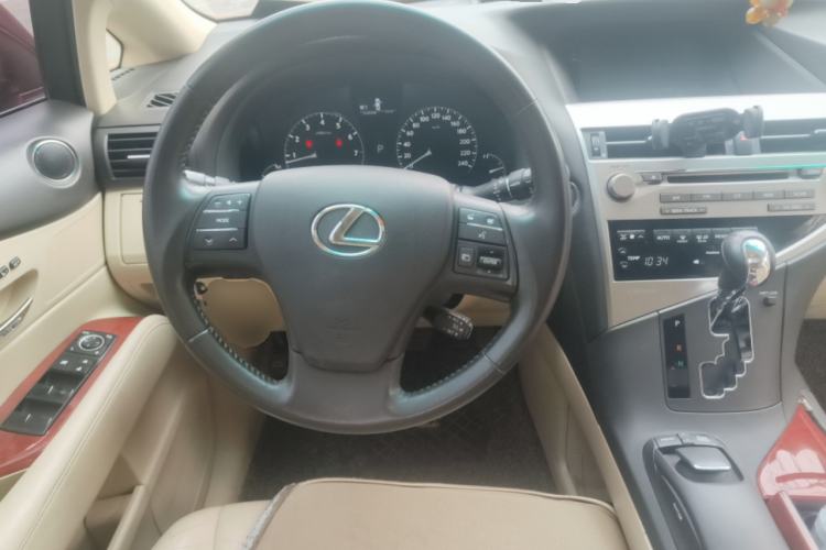 Used Lexus RX Classic 2011 270 Luxury Edition
