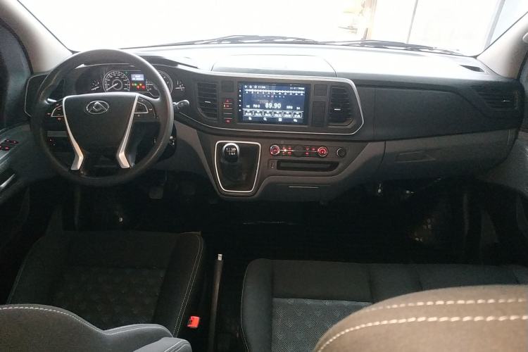 Used SAIC MAXUS Xintu V80 2024 Aotuntong Value Edition 6MT Short Wheelbase Ultra-Low Roof 127 Ps 5/6 Seats Center Console