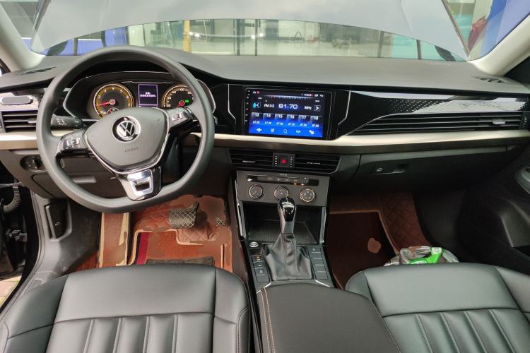 Used Volkswagen Passat 2020 Revised Version 280TSI Business Edition China VI Standard Center Console