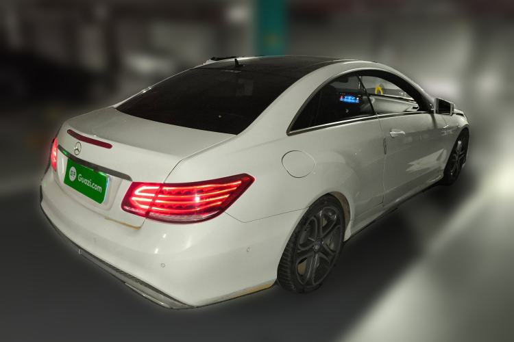 Used Mercedes-Benz E-Class 2014 E 200 Coupe Rear Right 45 Deg