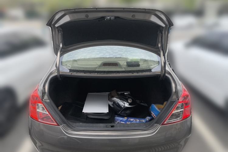 Used Nissan Sunny 2011 1.5XE Manual Comfort Edition Trunk