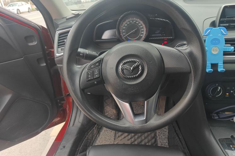 Used Mazda Mazda 3 Axela 2014 Sedan 1.5L Automatic Comfort Model
