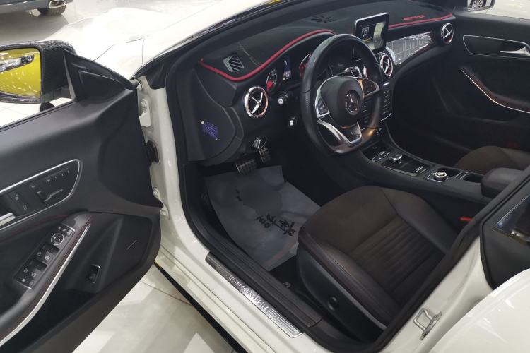 Used Mercedes-Benz CLA 2015 CLA 220 4MATIC
