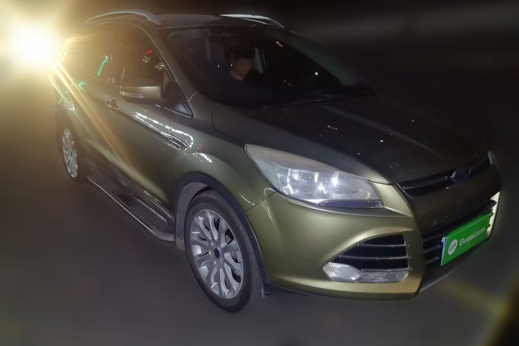 Used Ford Kuga 2015 1.5L GTDi Two-Wheel Drive Fashion Edition Front Right 45 Deg