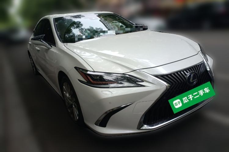 Used Lexus ES 2020 300h Executive Edition
