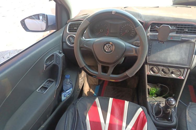 Used Volkswagen Polo 2016 1.4L Manual Fashion Model