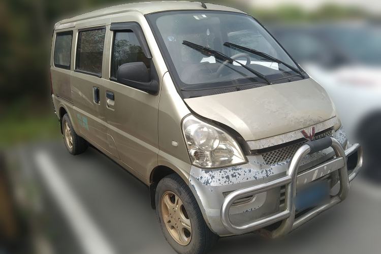 Used Wuling Rongguang 2014 1.2L S Standard Model Front Right 45 Deg