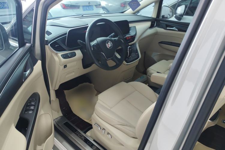 Used Buick GL8 2022 ES Landtrek 653T Luxury Edition