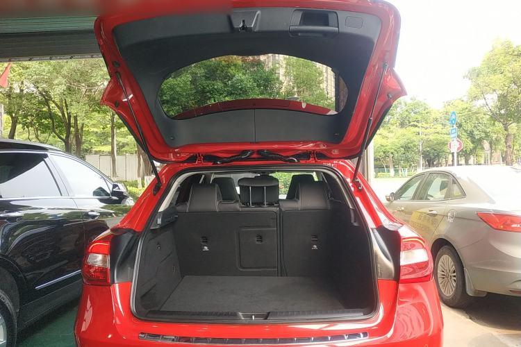 Used Mercedes-Benz GLA 2016 GLA 200 Sport Edition Trunk