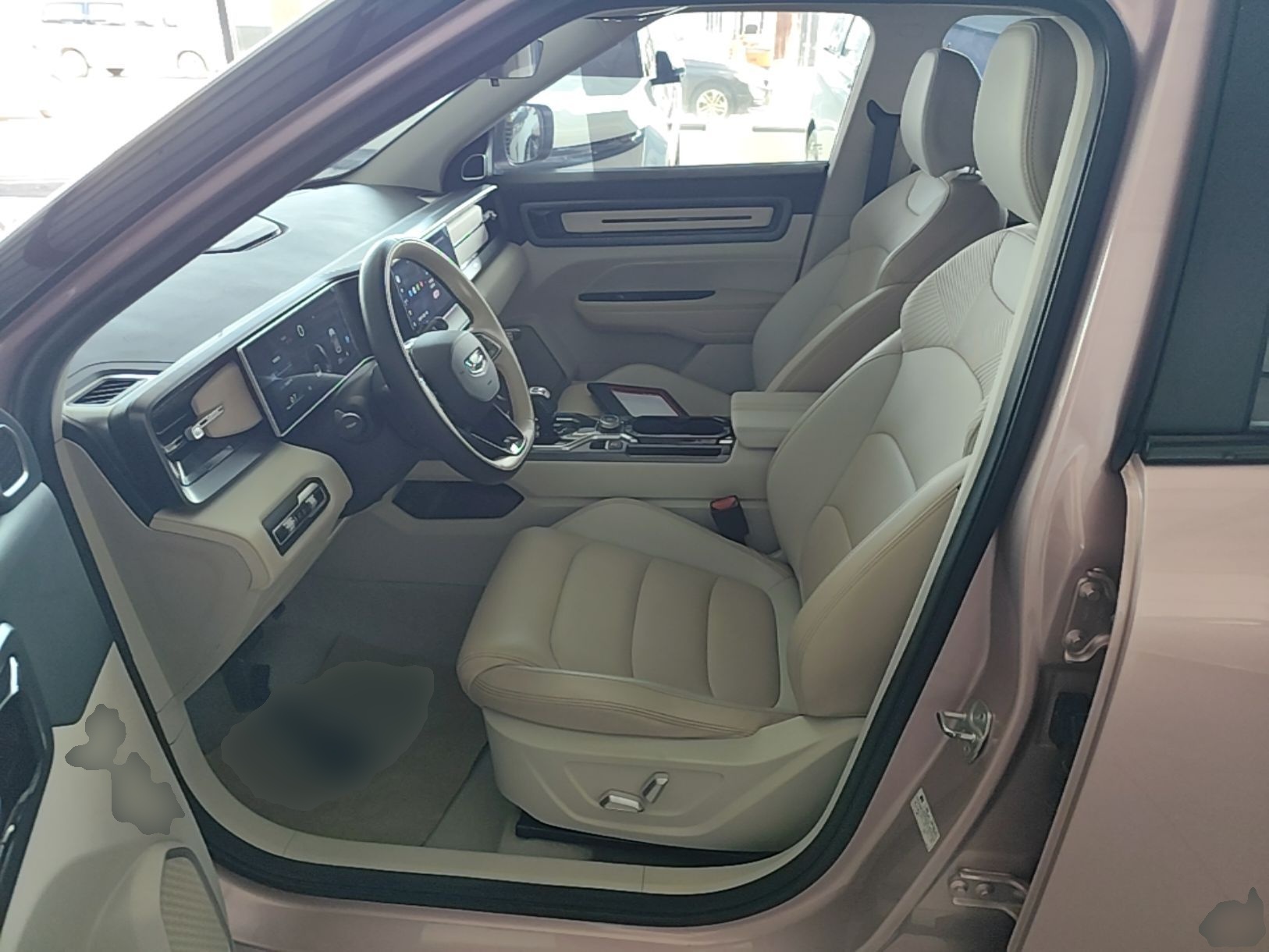 Geely Auto icon 2023 1.5TD Chocolate Smoothie Edition — снимка 17