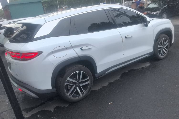 Used BYD Song L DM-i 2024 112 km Leading Edition