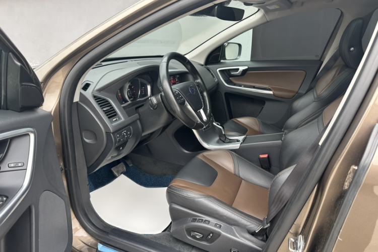 Used Volvo XC60 2017 T5 AWD Smart Upgrade Edition