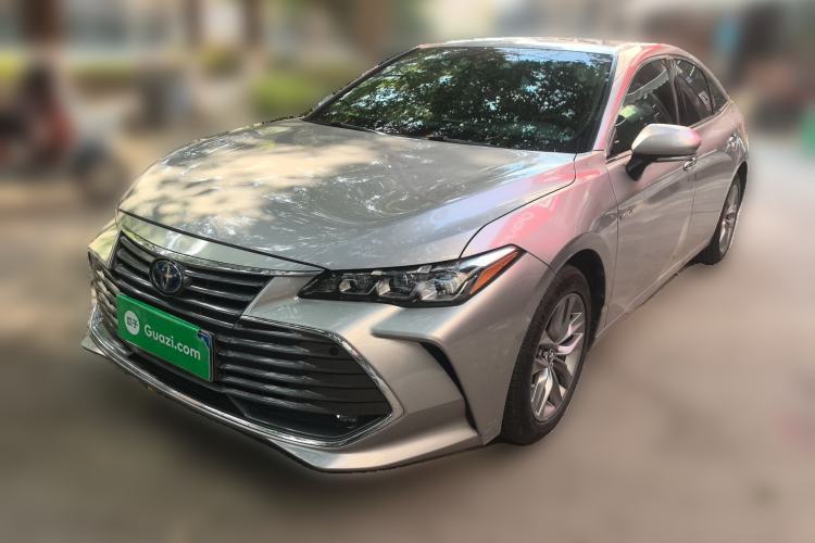 Used Toyota Avalon 2019 Dual-Engine 2.5L Luxury Edition China VI Standard